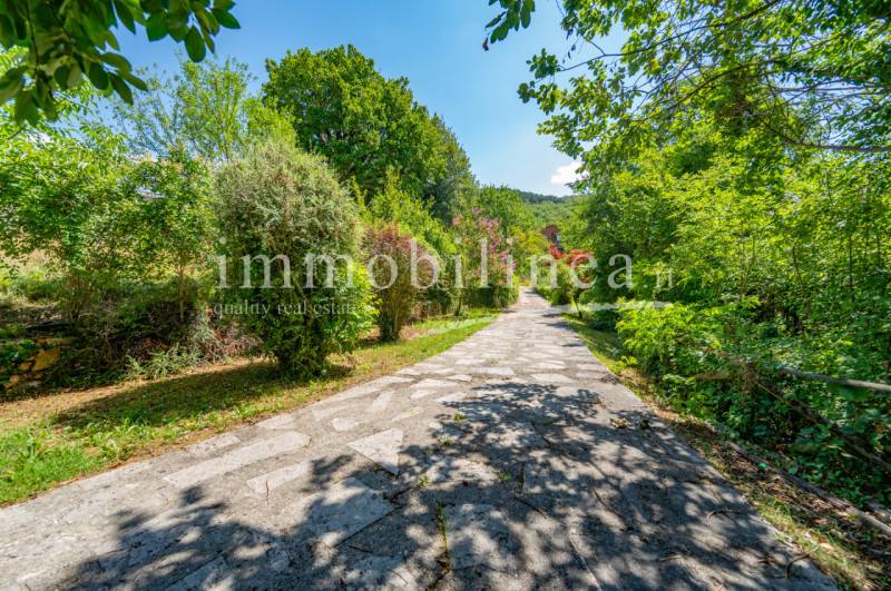 Villa San Zeno di Montagna, San Zeno di Montagna