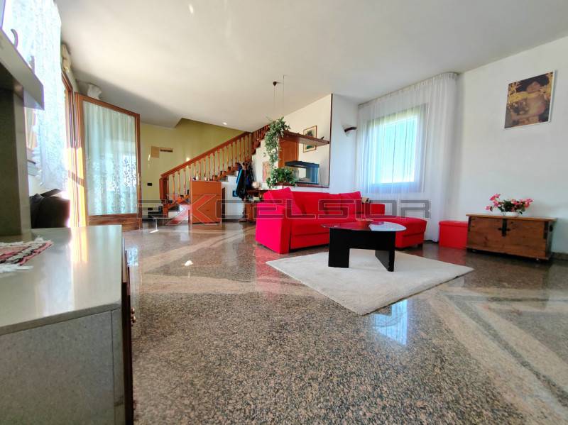 Casa indipendente Cavarzere, Cavarzere