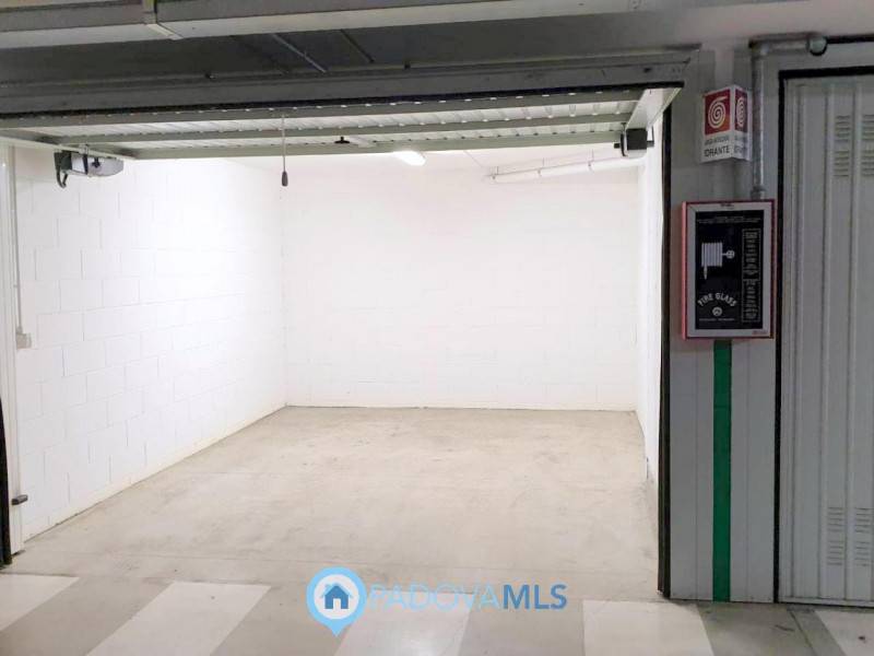 Box - Garage - Posto Auto Scrovegni, Padova