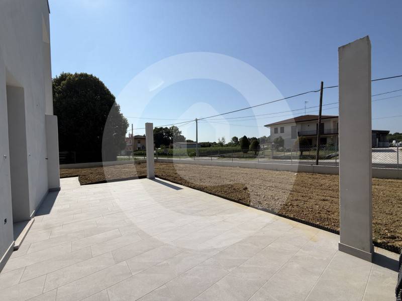Casa Bi - Trifamiliare, Santa Giustina in Colle