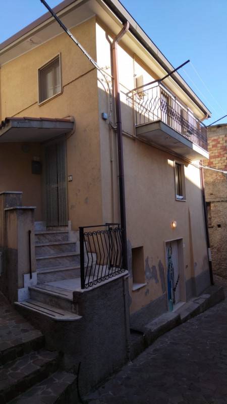 Casa indipendente Davoli - Centro, Davoli
