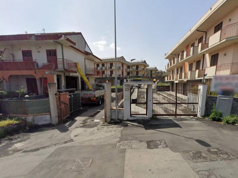 Box - Garage - Posto Auto, Acireale