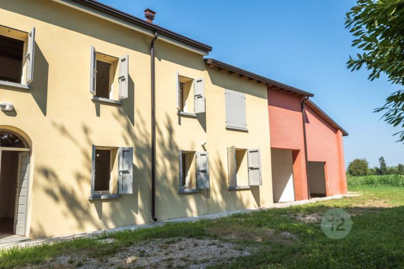 Rustico, Novi di Modena
