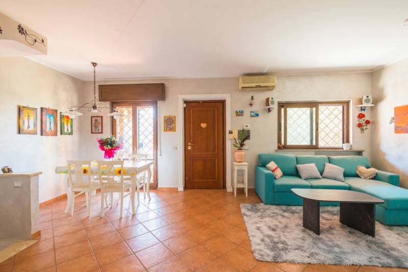 Casa Bi - Trifamiliare Infernetto, Roma