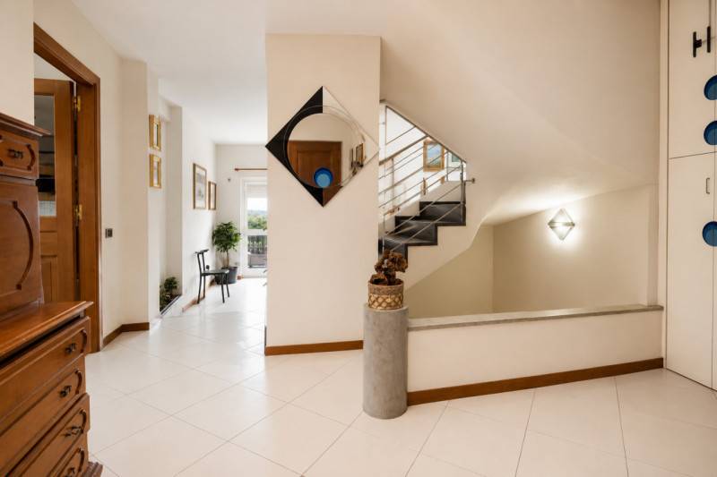 Casa Bi - Trifamiliare, Nuoro