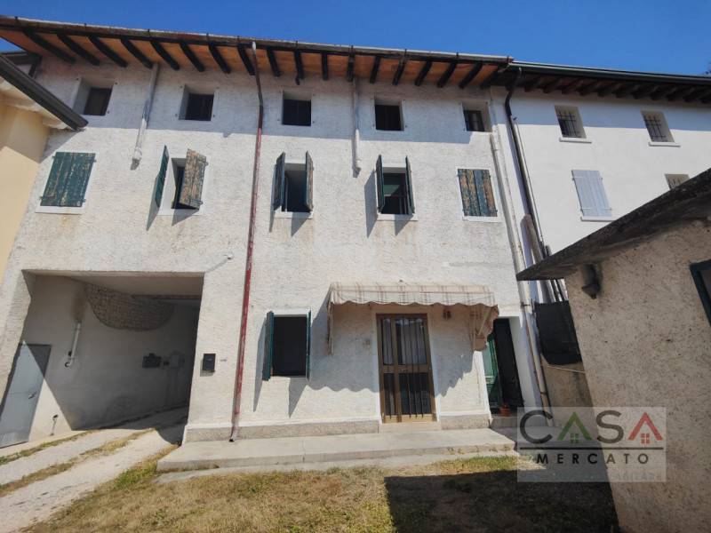 Casa indipendente Cordenons, Cordenons