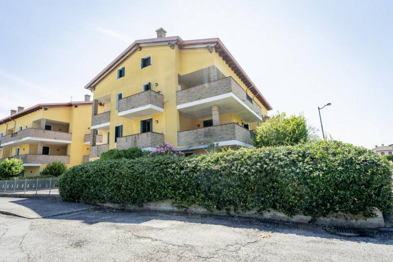 Appartamento Carrara San Giorgio, Due Carrare