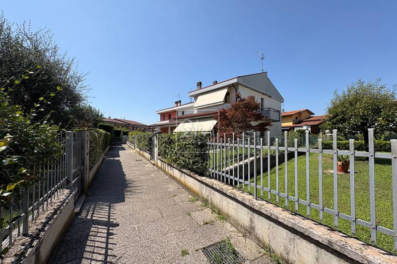 Casa Bi - Trifamiliare Villafranca di Verona, Villafranca di Verona