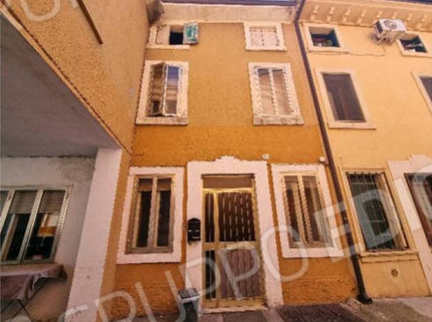 Casa indipendente Villafranca di Verona, Villafranca di Verona