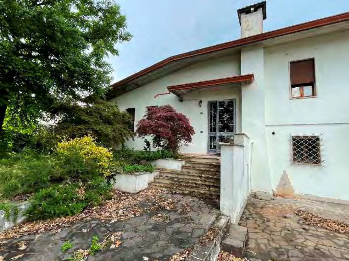 Villa, Gazzo