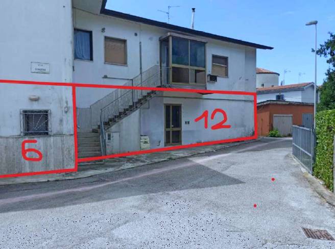 Negozio Brussa, Caorle