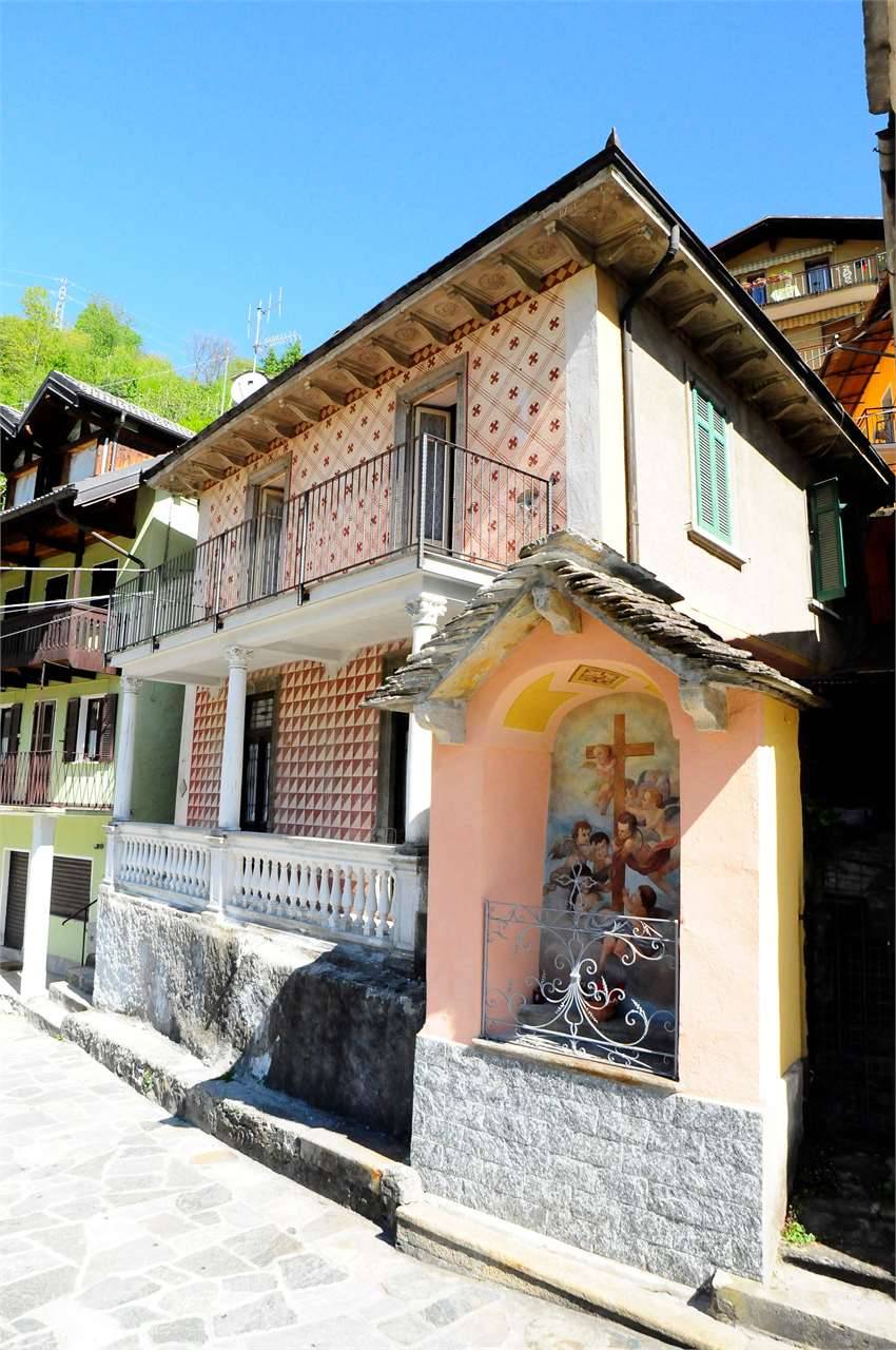 Casa indipendente, Calasca-Castiglione