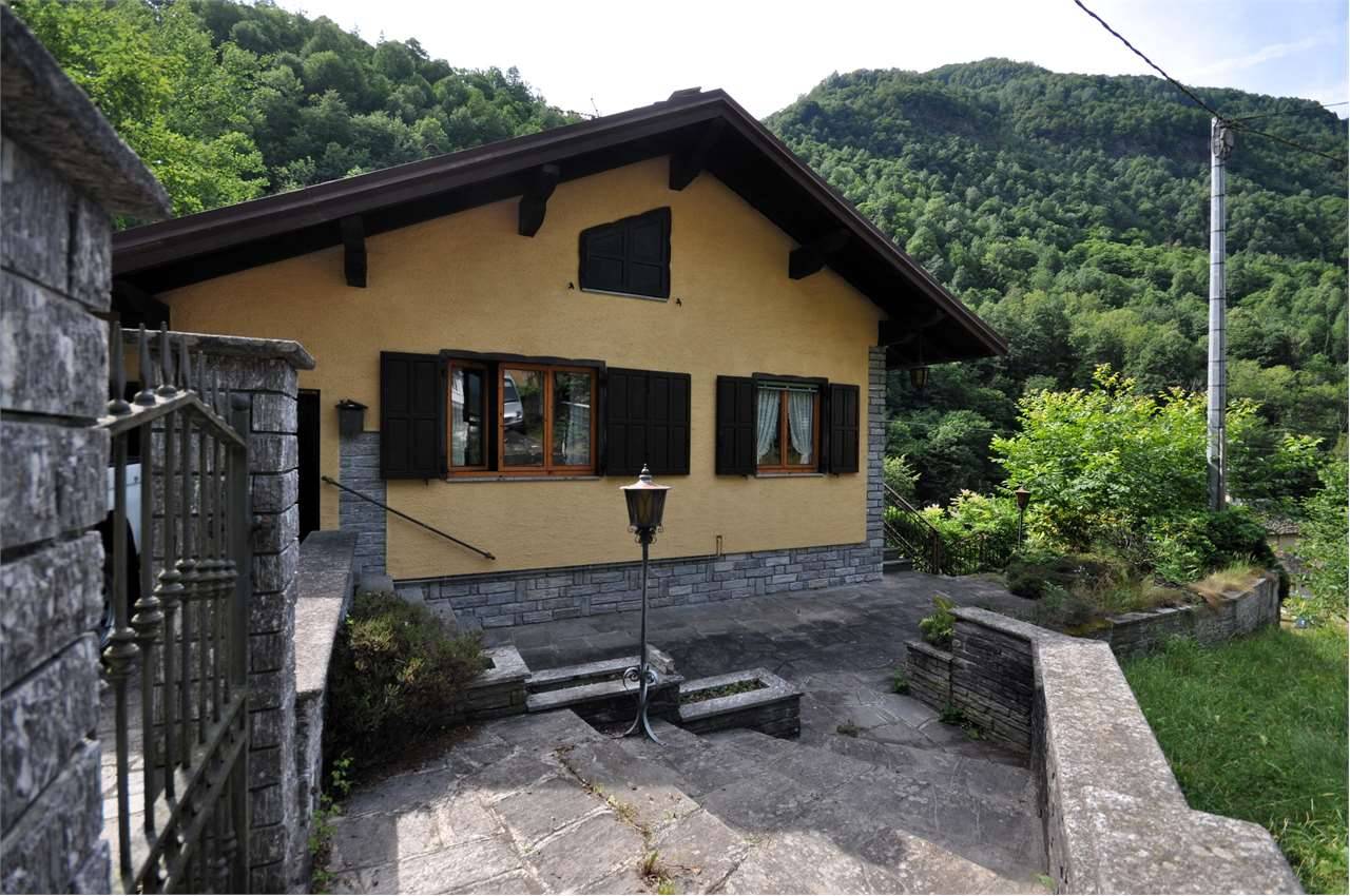 Casa indipendente, Calasca-Castiglione