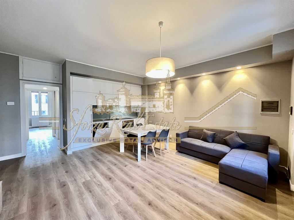 Appartamento Viale Monte Santo, Milano