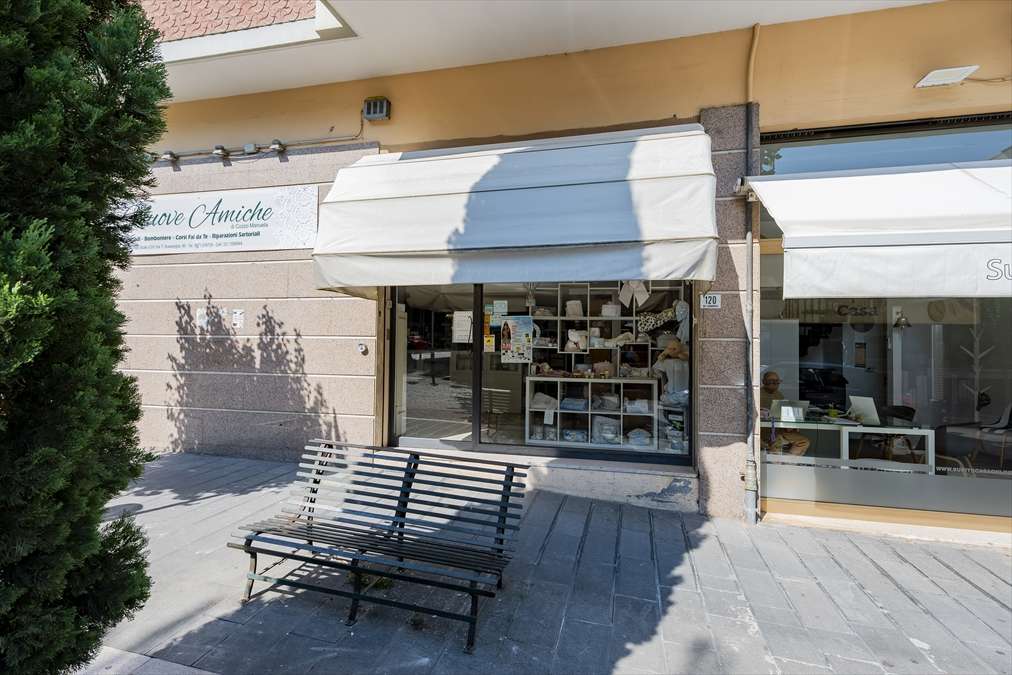 Locale commerciale Via Scaraviglia, Chieti