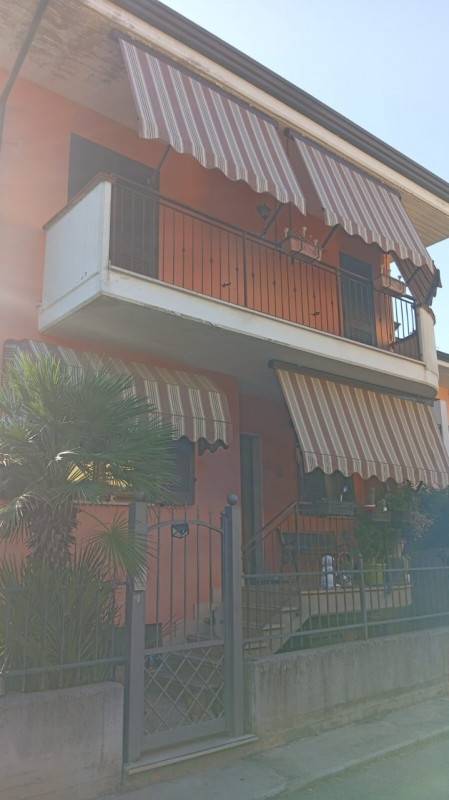 Villa, Teano