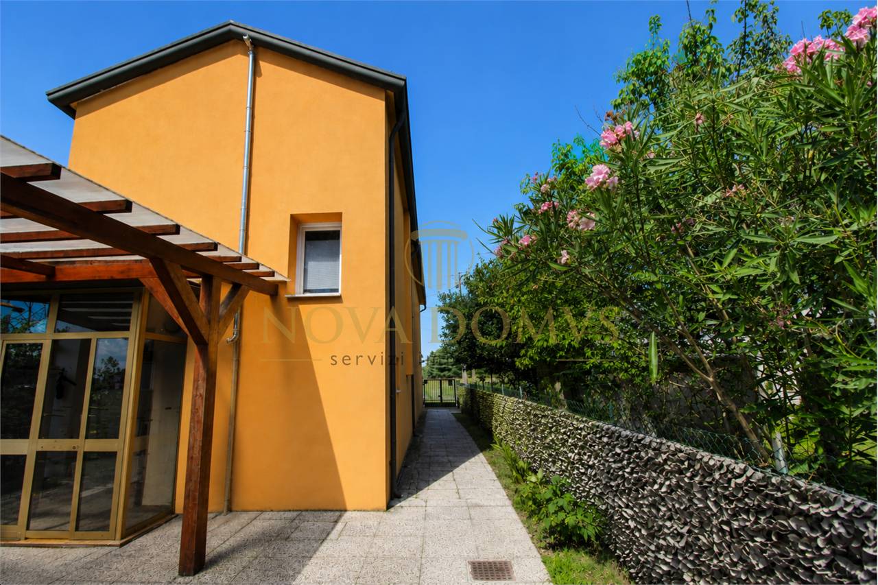 Porzione di casa, Padova