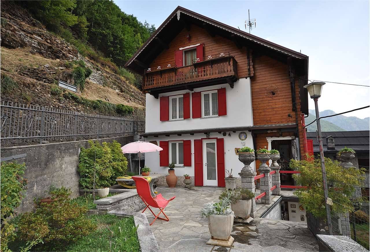 Villa, Calasca-Castiglione