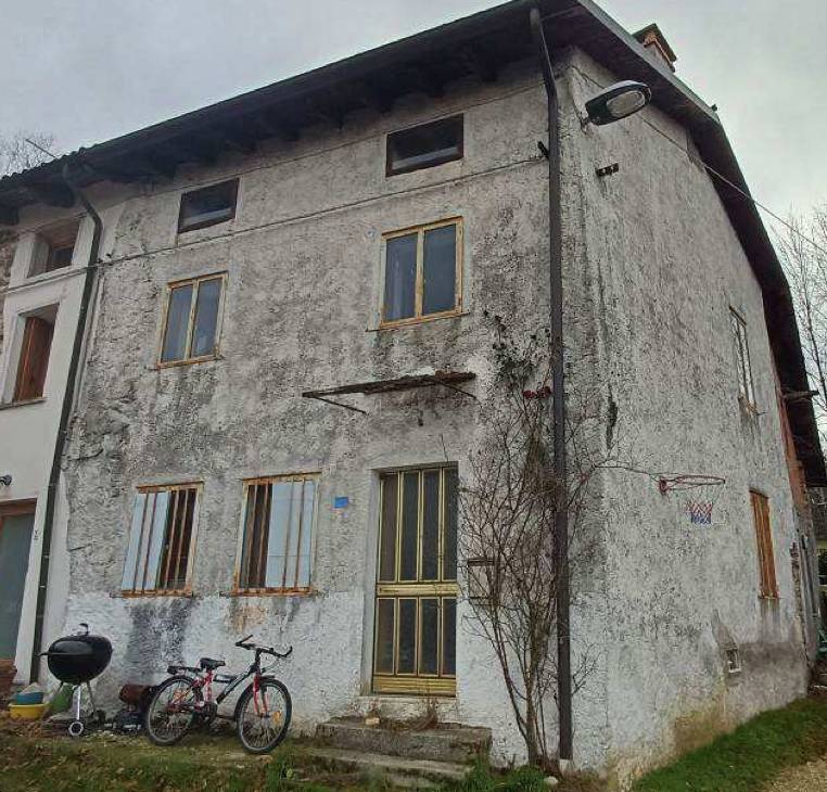 Porzione di casa, Schio