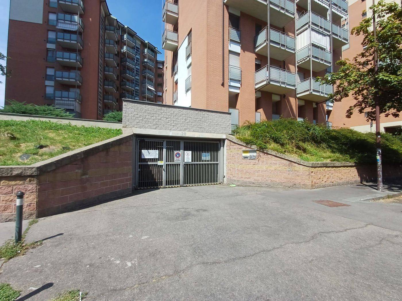 Box - Garage - Posto Auto, Torino
