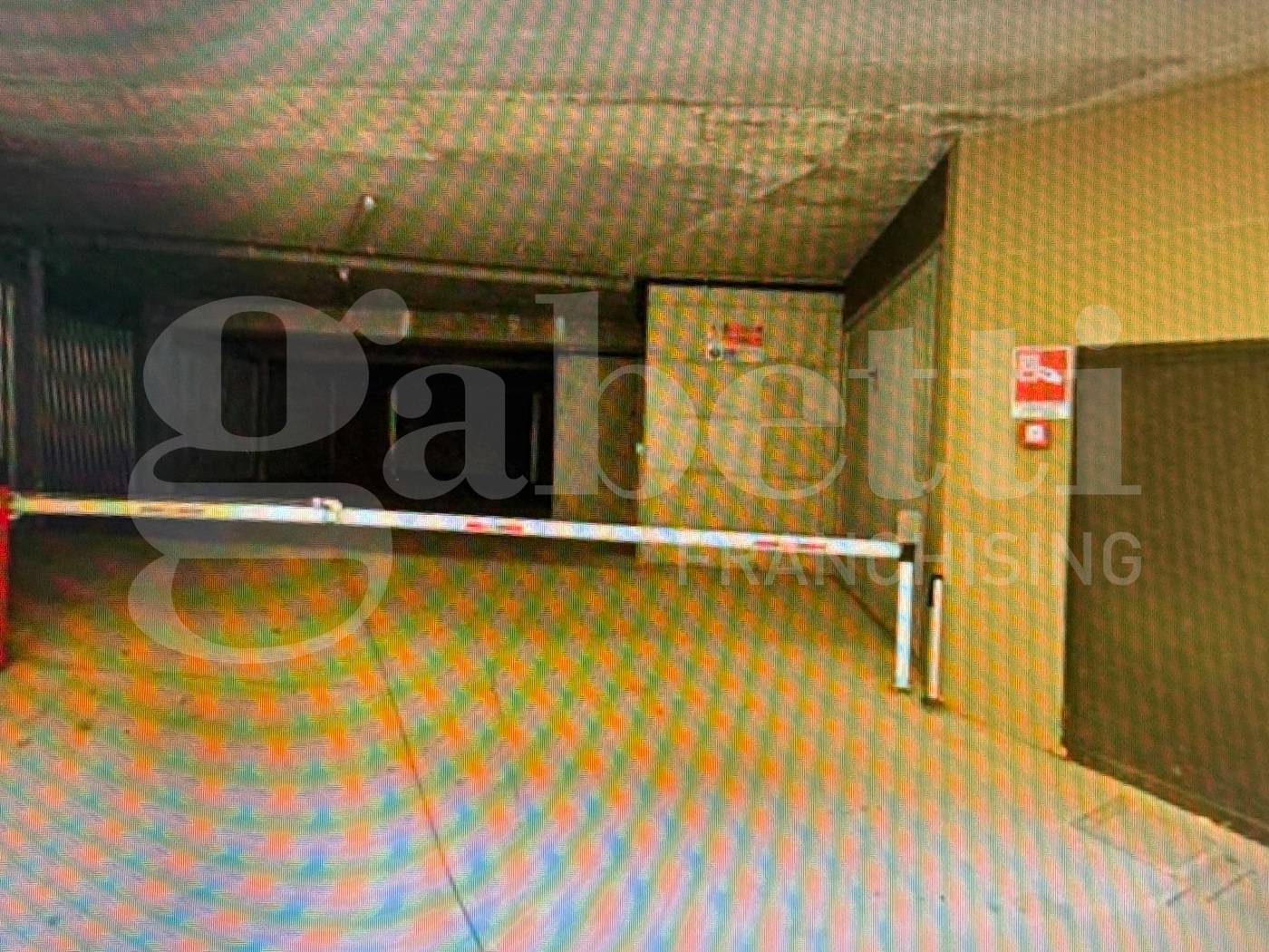 Box - Garage - Posto Auto, Albese con Cassano