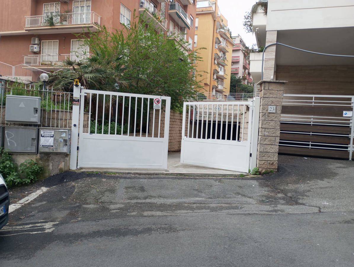 Box - Garage - Posto Auto, Roma