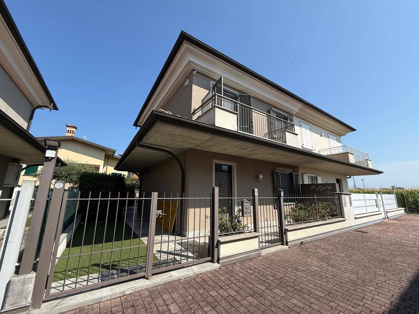 Casa Bi - Trifamiliare, Trenzano