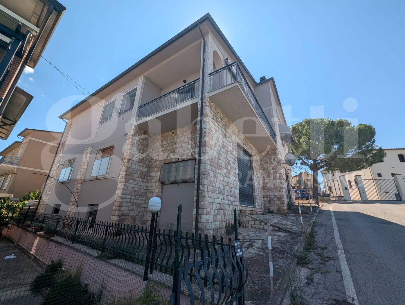 Negozio, Torgiano