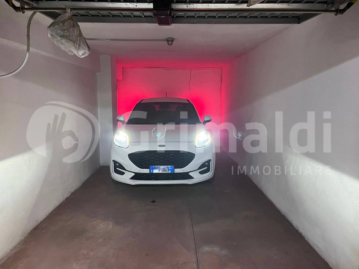 Box - Garage - Posto Auto, Roma