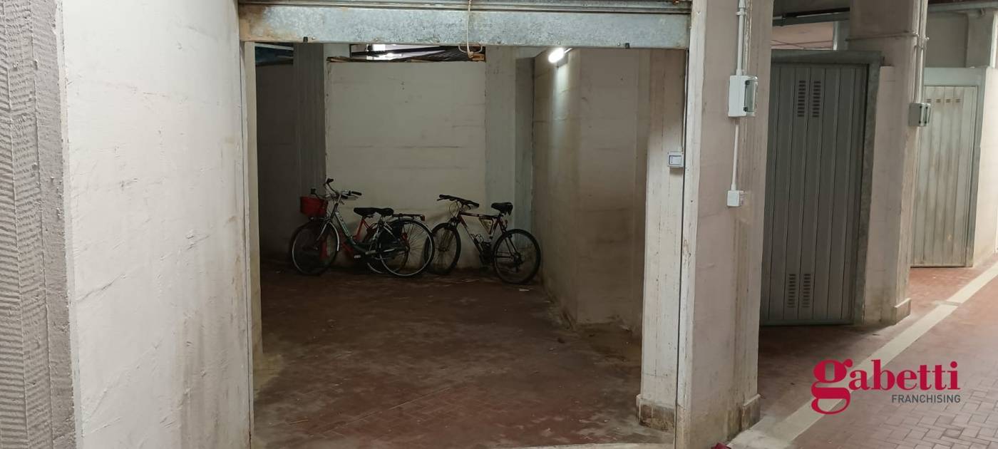 Box - Garage - Posto Auto, Varazze