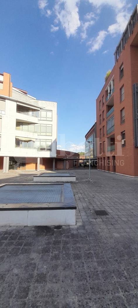 Ufficio, Modena
