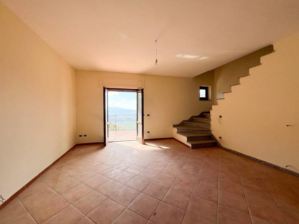 Villa, Acuto