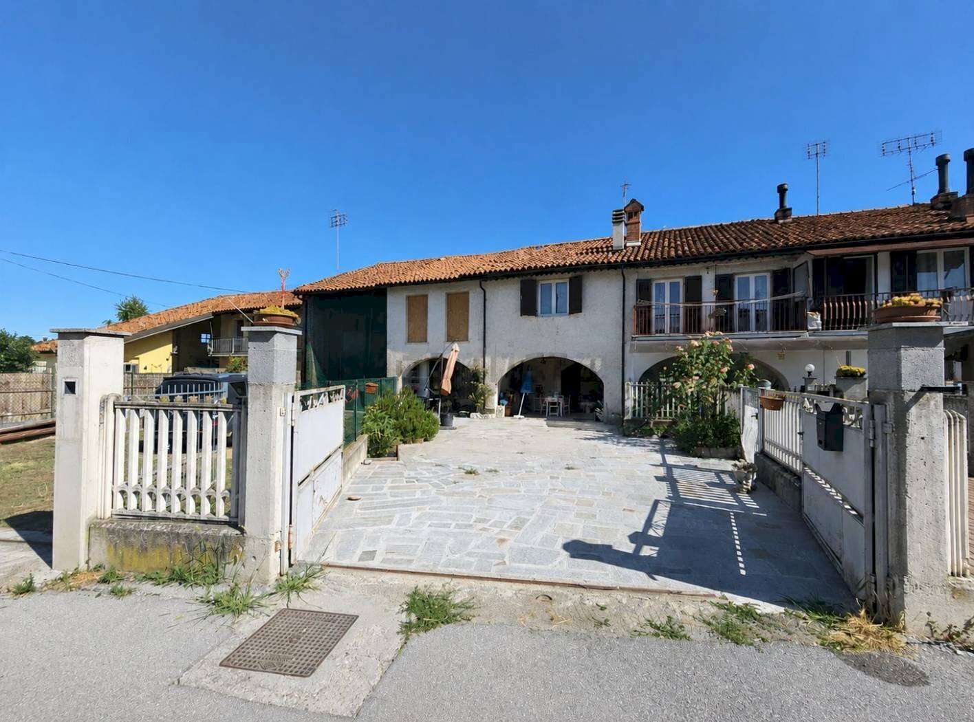 Villa Via Prato Salice, Pianfei