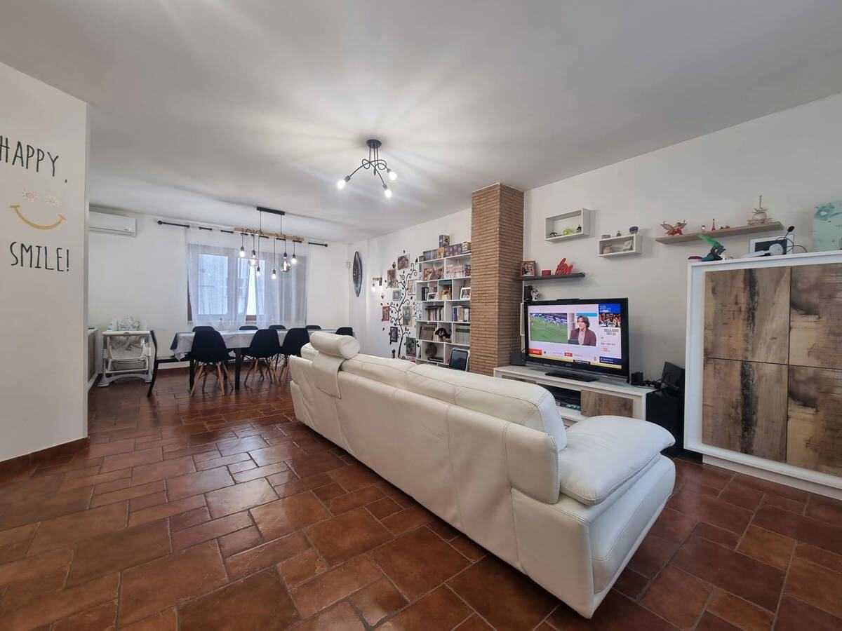 Porzione di casa VIA IPPOLITO NIEVO, Aprilia