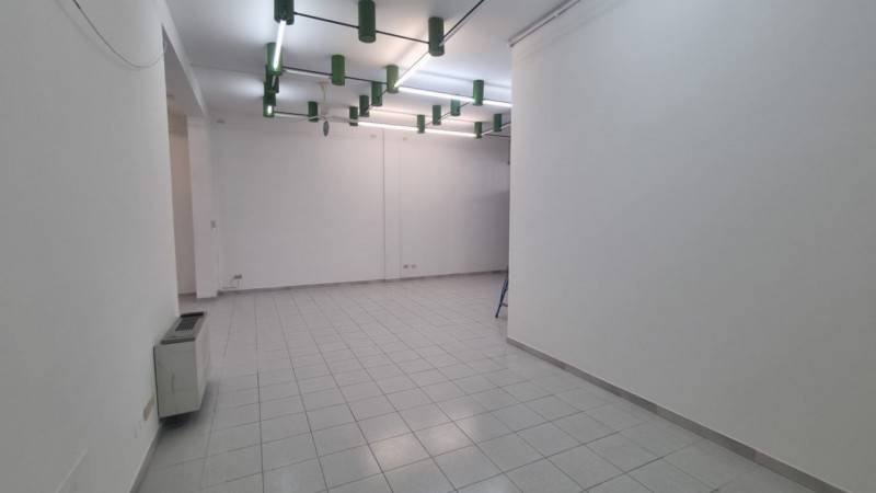 Negozio, Correggio