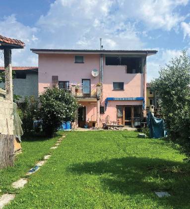 Casa indipendente Fanna, Fanna
