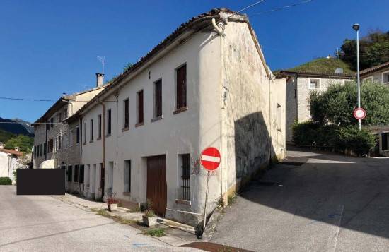 Casa indipendente Segusino, Segusino