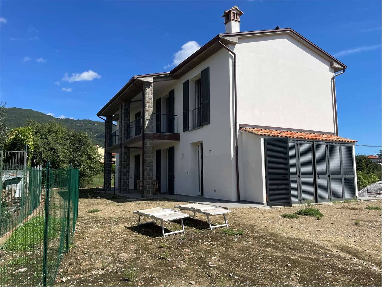 Casa Bi - Trifamiliare, Castiglion Fiorentino