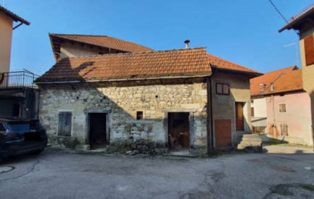 Magazzino - Deposito Tambre, Tambre