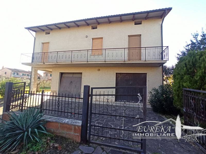 Casa indipendente Castiglione del Lago, Castiglione del Lago