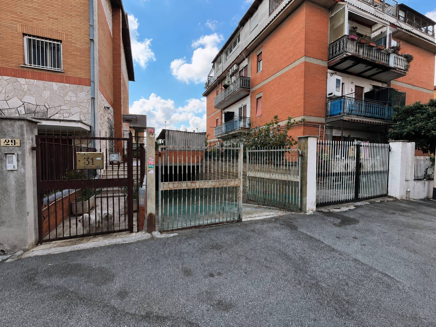 Box - Garage - Posto Auto, Roma
