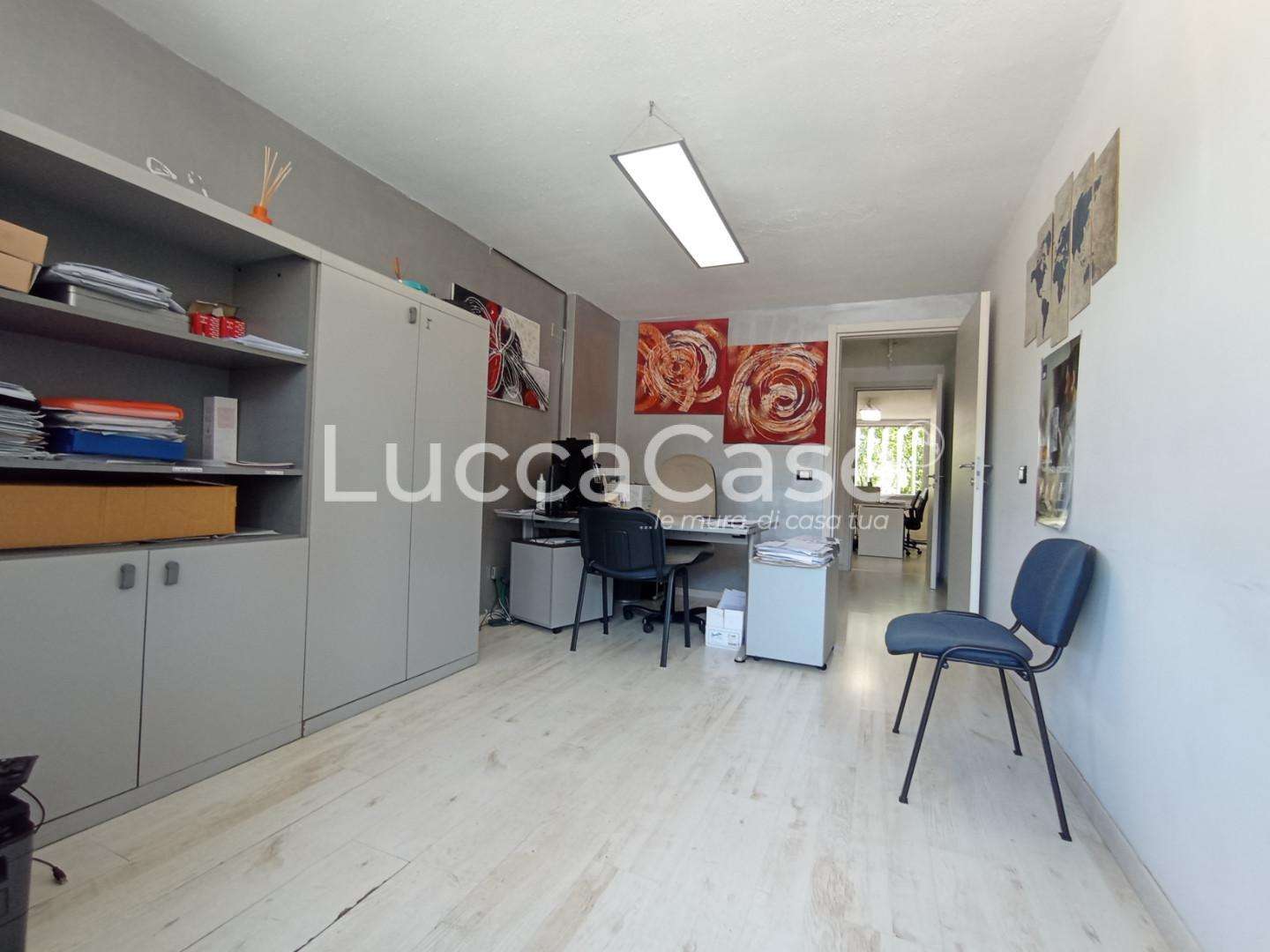 Ufficio Viale Carlo del Prete,, Lucca