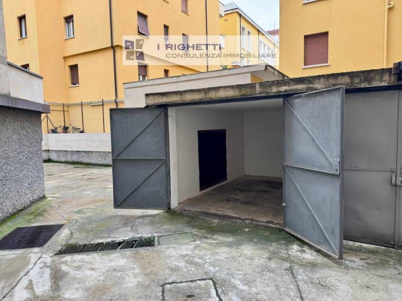 Box - Garage - Posto Auto Borgo Trento, Verona