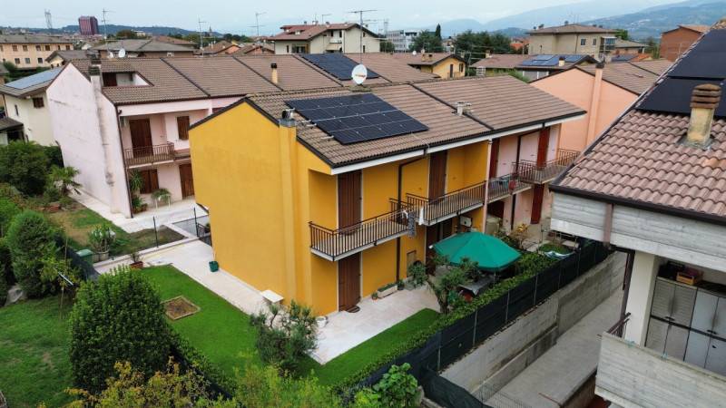 Casa Bi - Trifamiliare Bussolengo, Bussolengo