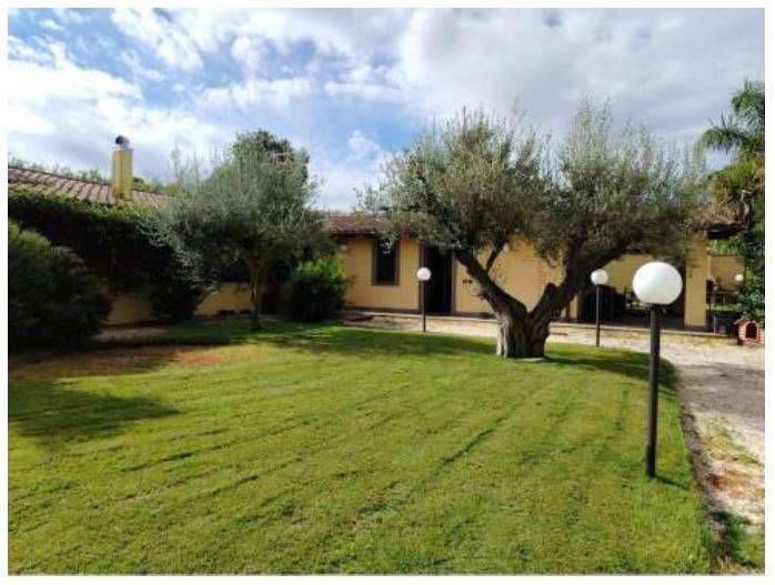 Villa, Marino