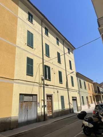 Appartamento via Trento, Follonica