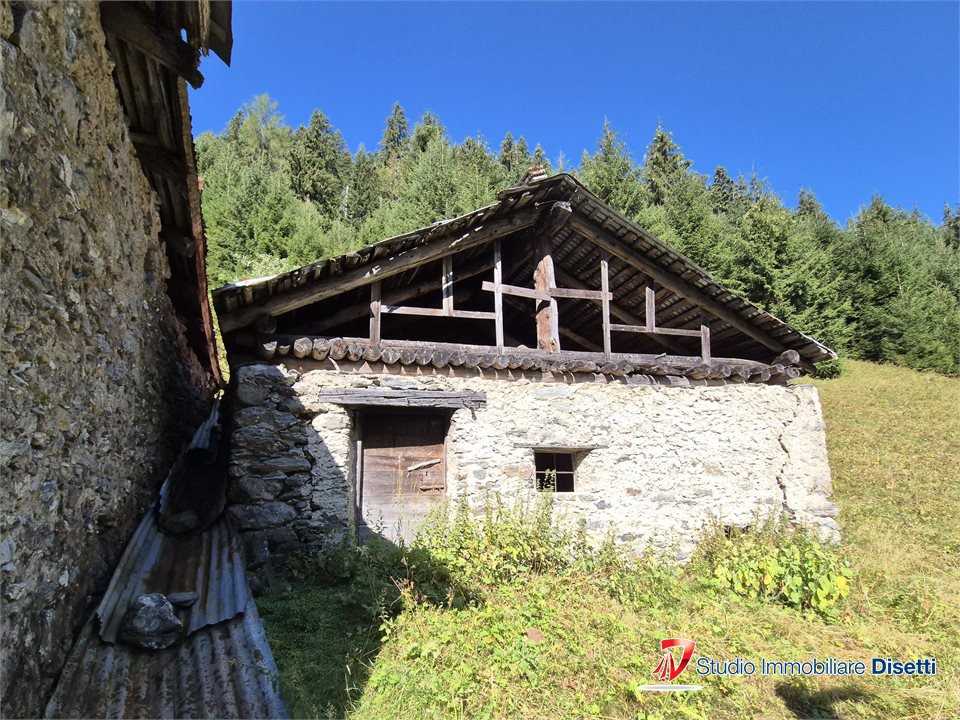 Casale Località Valle Brander, Corteno Golgi