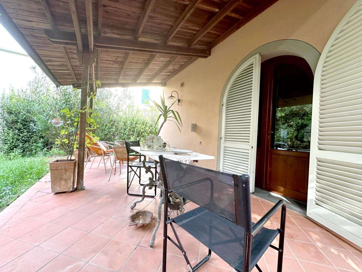 Villa Piazza Francesco Berni,, Lamporecchio