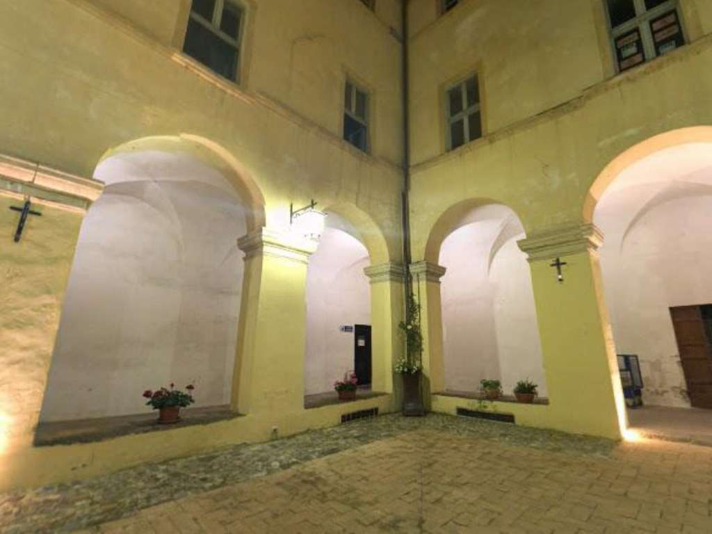 Capannone SS 17 71, Città della Pieve