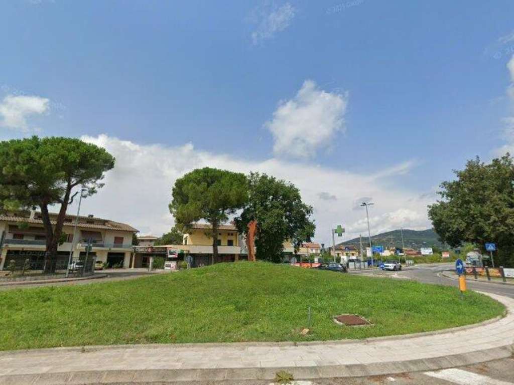 Capannone tertulliano marzani, loc. Santa sabina, Perugia